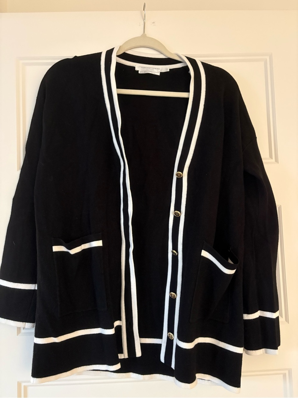 Black and Cream Crewneck Sweater - Picture 2 of 2